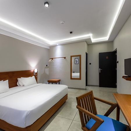 Bed and Breakfast Fern Colombo Exterior foto